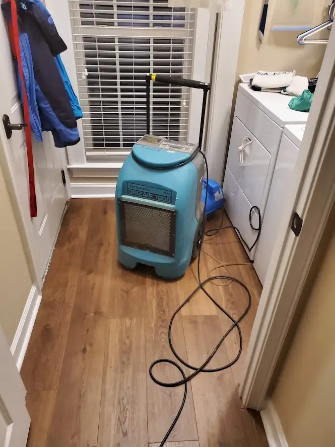 Commercial dehumidifier deployed for Flood Damage Cleanup in Des Plaines