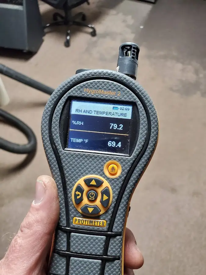 Moisture meter humidity assessment for Fire & Smoke Damage Restoration in Des Plaines