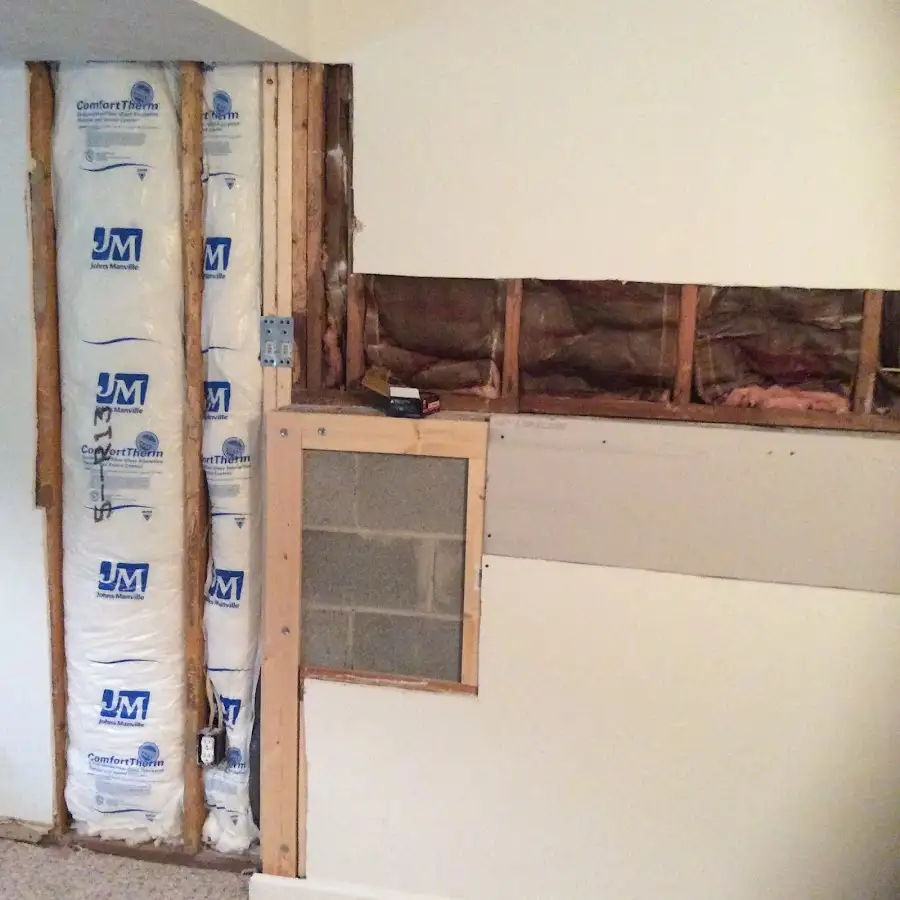 Wall insulation replacement during Structural Drying in Des Plaines